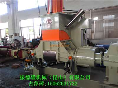 液壓翻轉(zhuǎn)式55L環(huán)保型密閉式煉膠機(jī) 混煉工藝的綠色新選擇